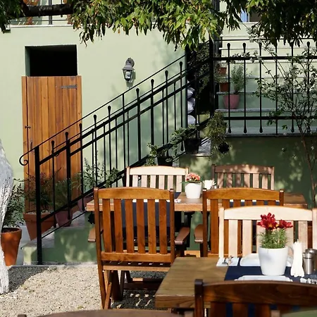 Otel Ramiz Alacati *